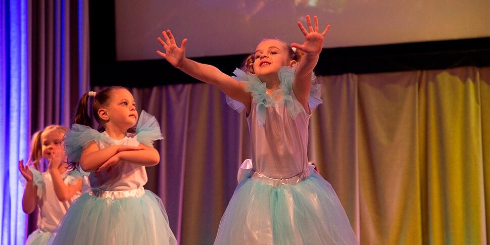 Как "собрать" внимание маленьких танцоров в начале тренировки | Овация